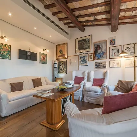 Appartement Trastevere Panoramic Rooftop Loft