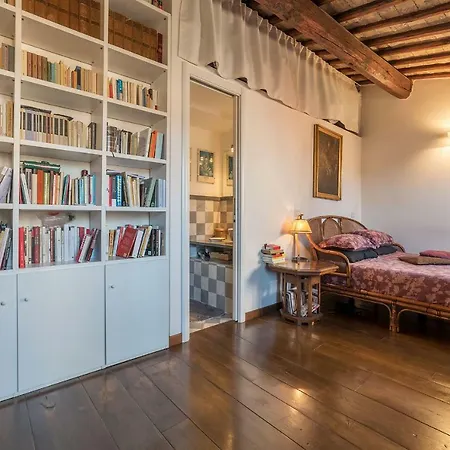 Trastevere Panoramic Rooftop Loft *