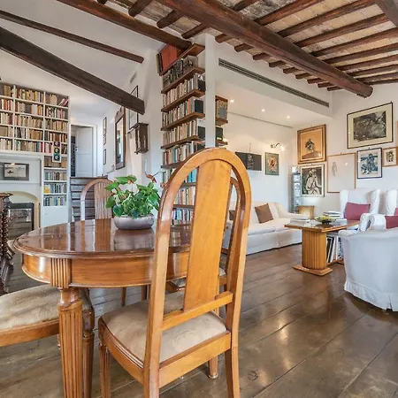 Appartement Trastevere Panoramic Rooftop Loft