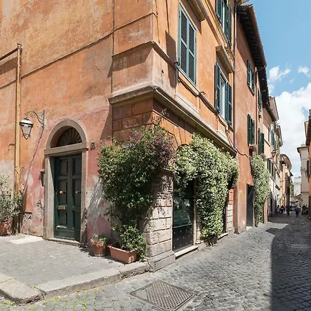 Trastevere Panoramic Rooftop Loft Rome